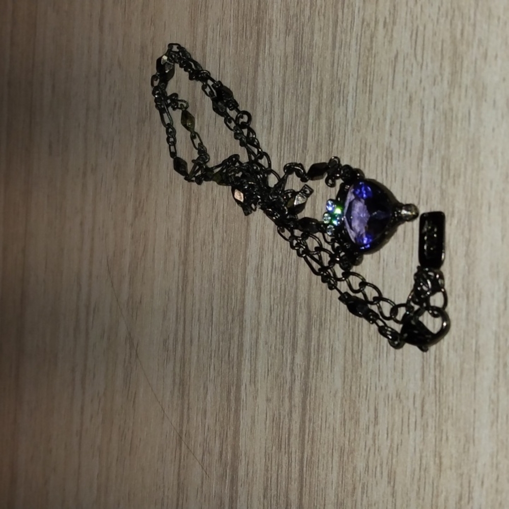 Vintage 1928 Blue & Black Dainty Necklace - Picture 6 of 7